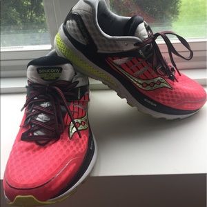 Saucony  150 series Triump150H