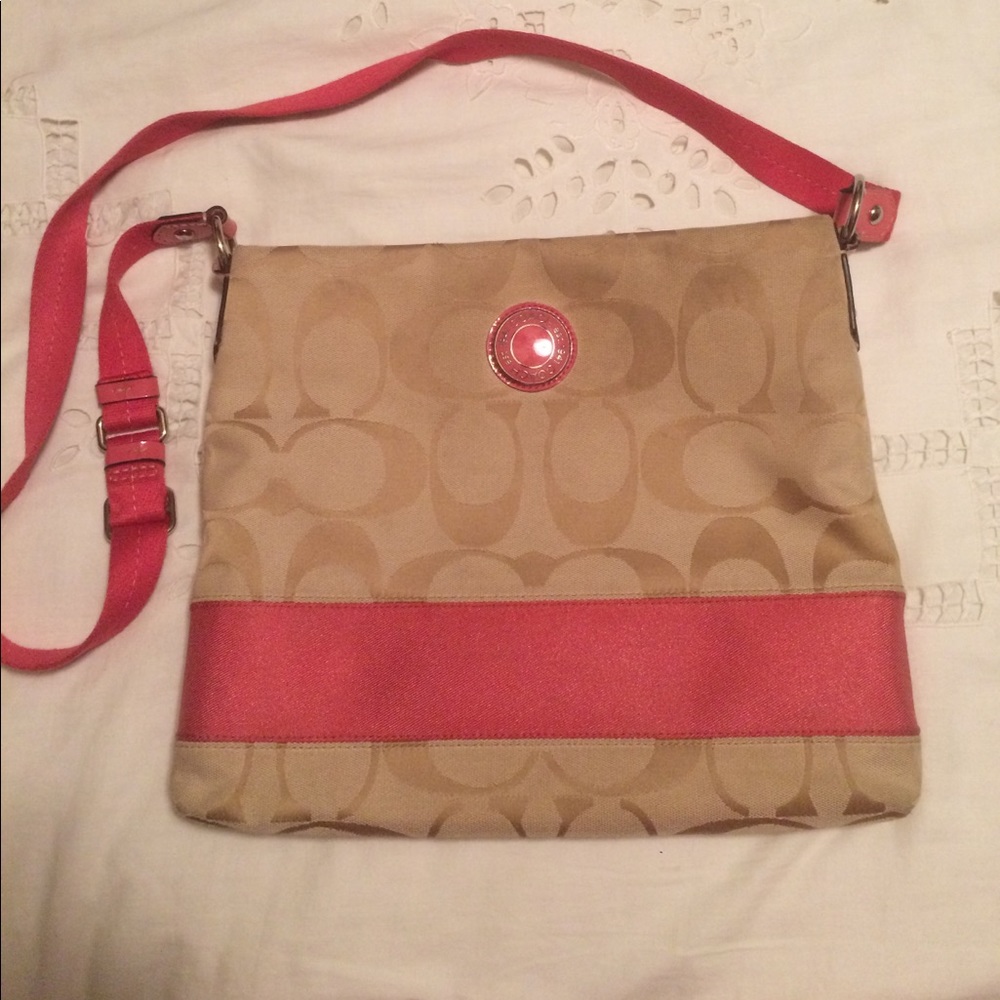 Tan and Coral Coach Bag GREAT CONDITION