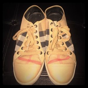 Burberry sneakers