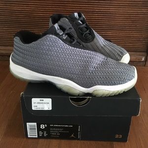 AIR JORDAN FUTURE LOWS- MENS 8.5