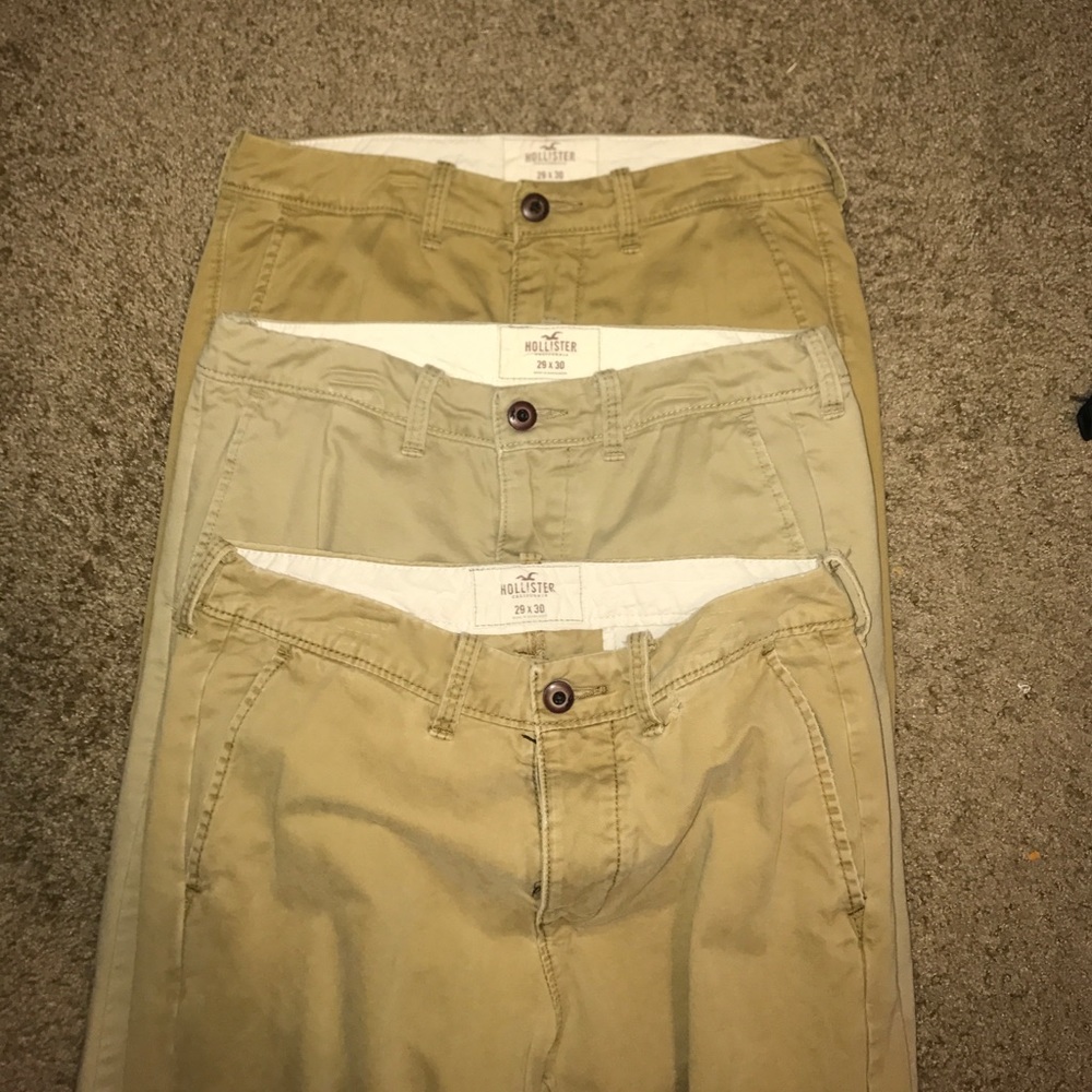 3 pairs of men's hollister khakis/chinos.