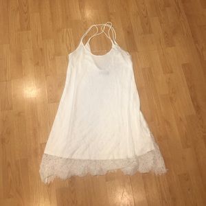 Flowy White Lace dress size M