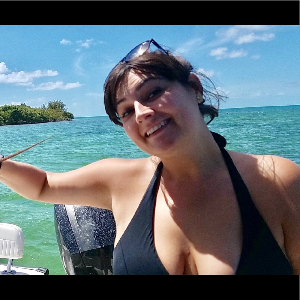 Meet your Posher, Addy