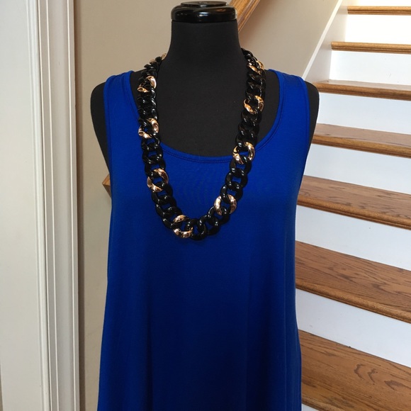 Seasons Jewelry - Necklace Black and gold color.  Fashion Jewelry.