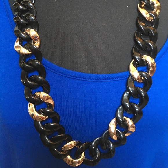 Necklace Black and gold color. Fashion Jewelry. - Picture 3 of 4