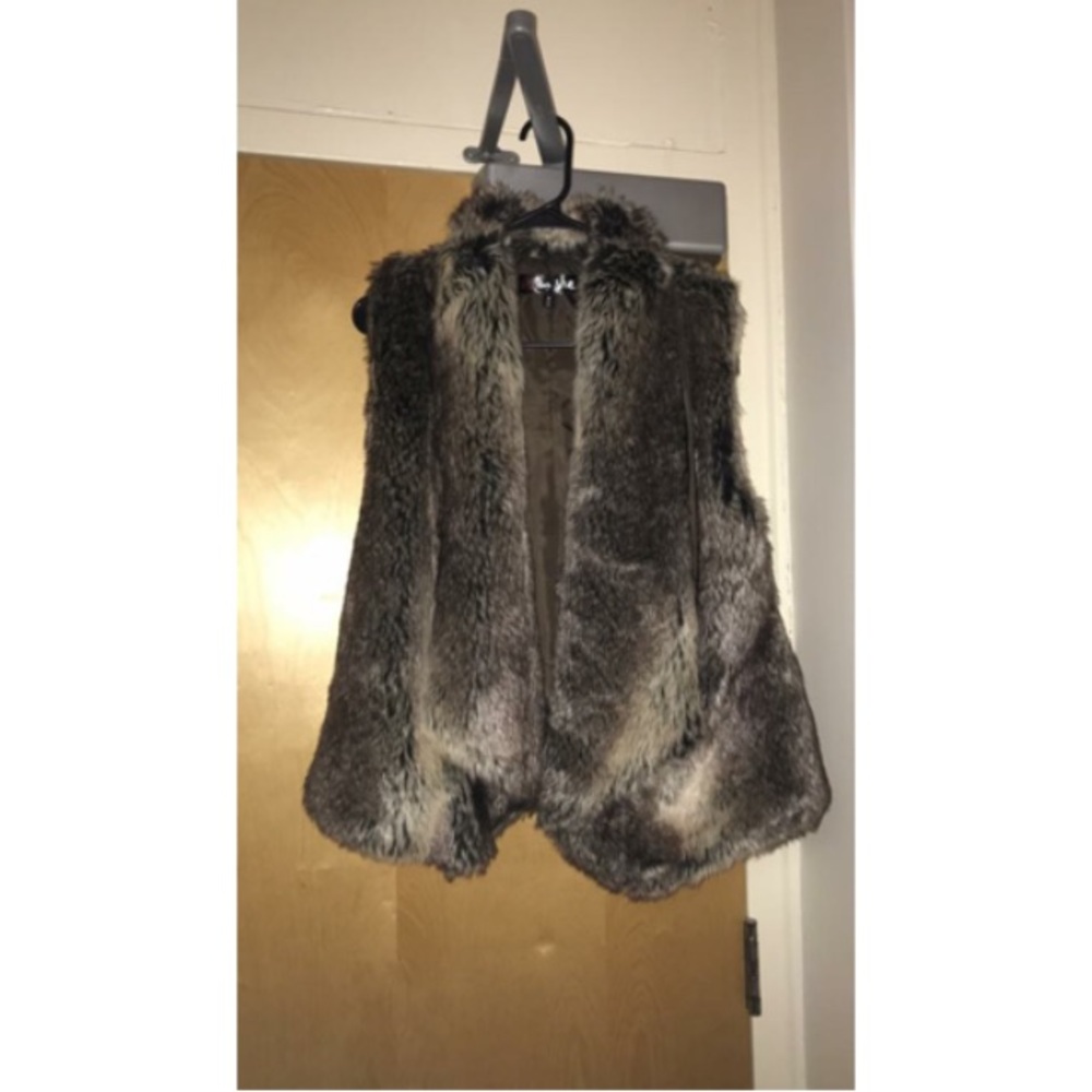 fur vest