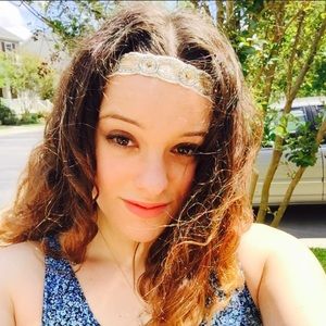 Meet your Posher, Abby