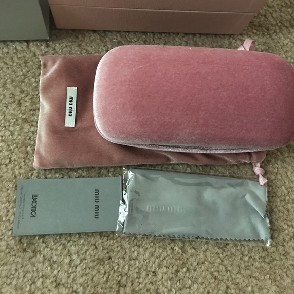 Miu Miu sunglasses - Picture 4 of 4