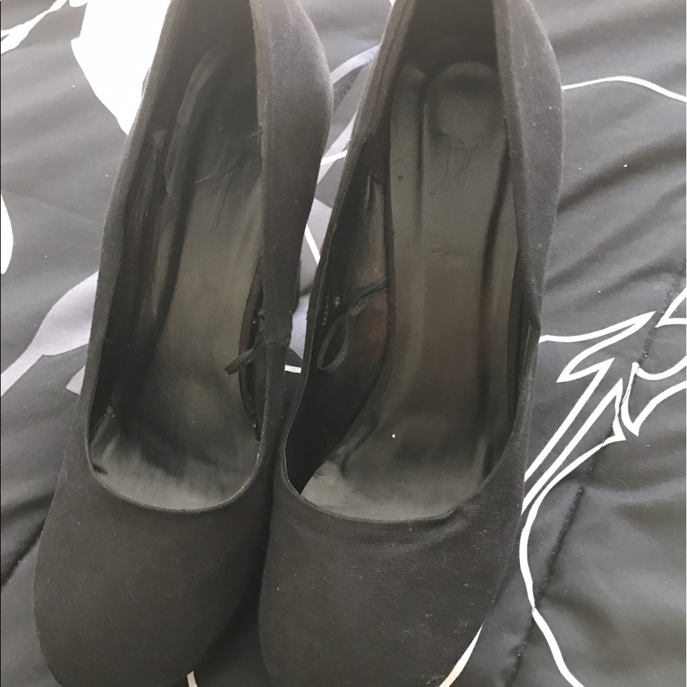 Black Half-Wedged Heels