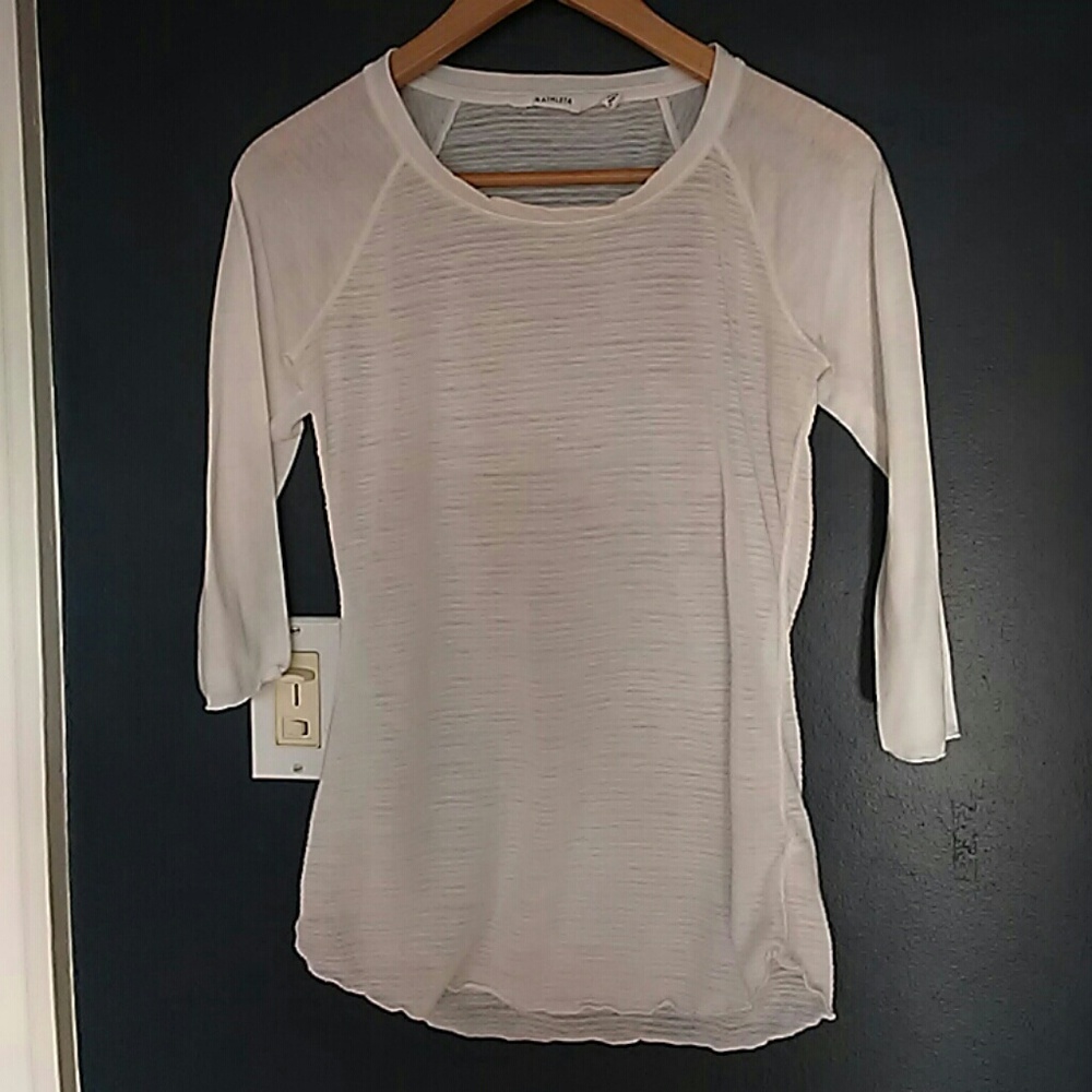 Athleta half sleeve top