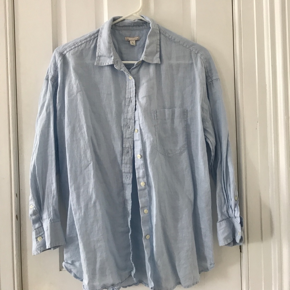 Blue linen Gap shirt