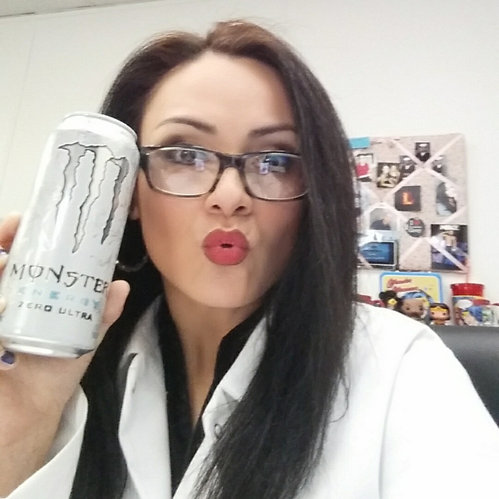 Meet your Posher, Lena