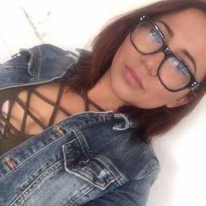 Meet your Posher, Angeles