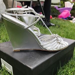 Badgley Mischka Shoes worn once