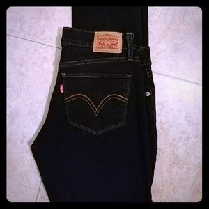 Levis skinny dark denim only wore maybe 3 times