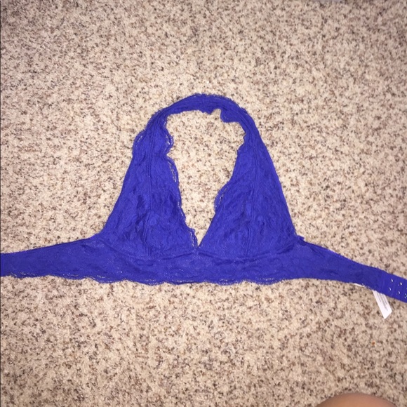 Urban Outfitters Lace Bralette - Picture 3 of 4