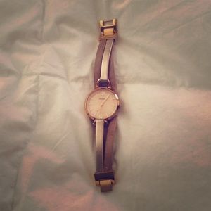 Rose gold fossil watch