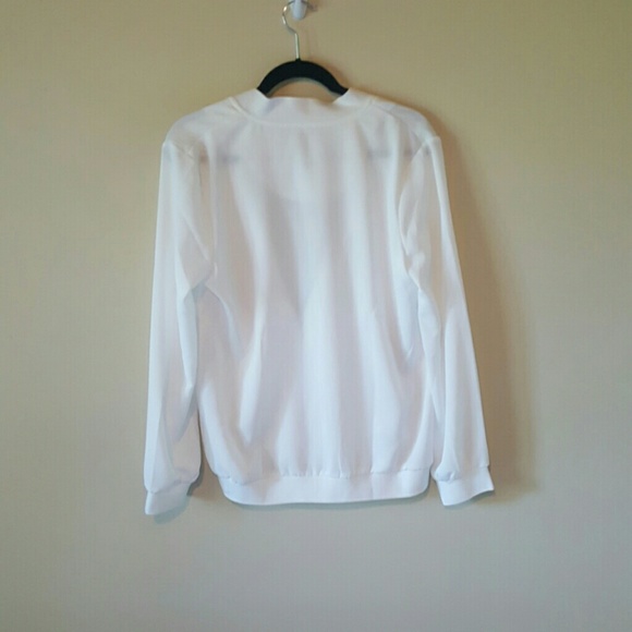 NEVER BEEN WORN JACKET - Picture 2 of 3