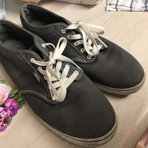 Size 11 women Vans shoes