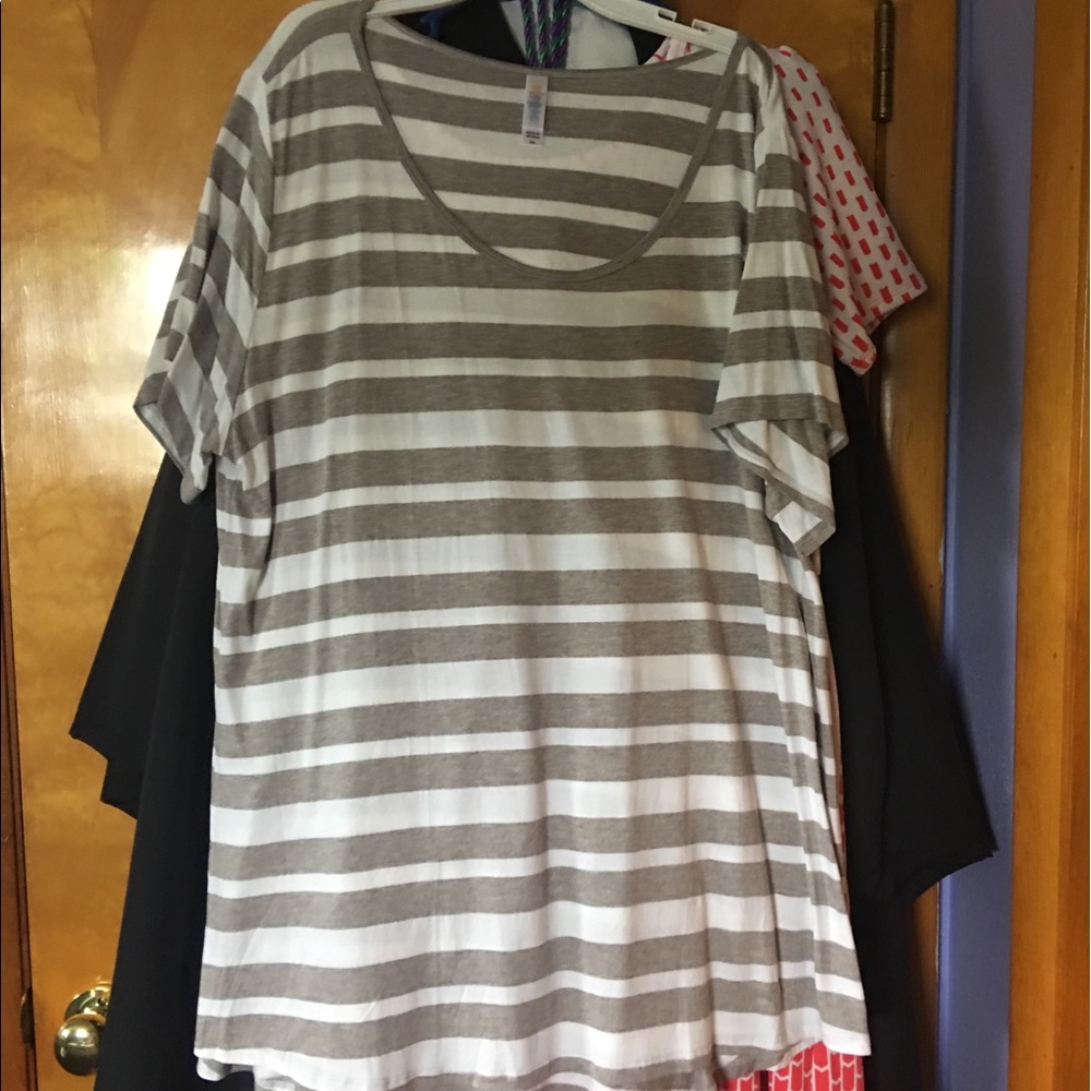 3XL Lularoe Classic T