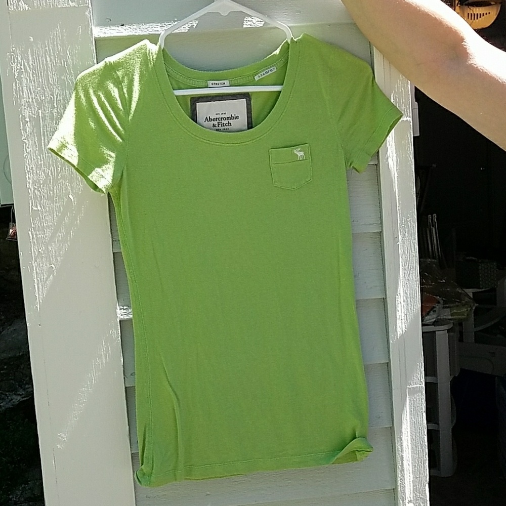 Green Abercrombie T-shirt