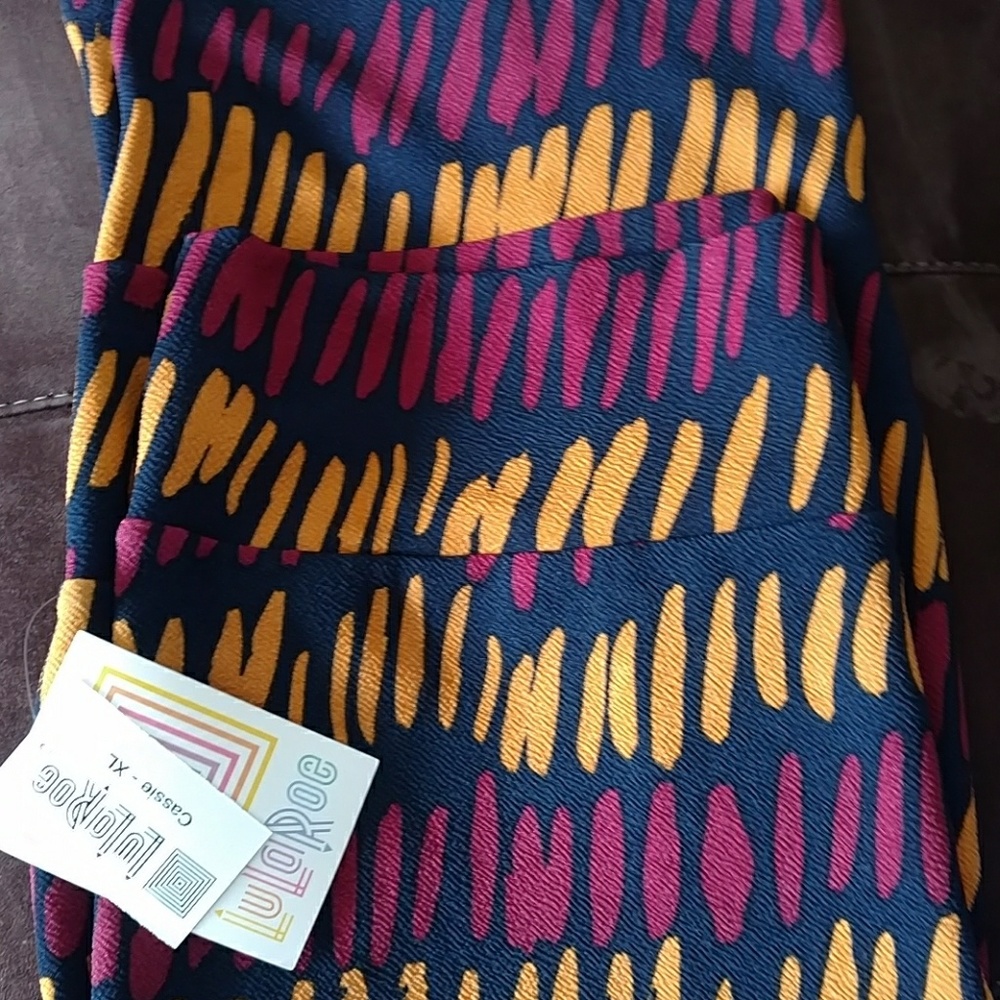 XL NWT Cassie
