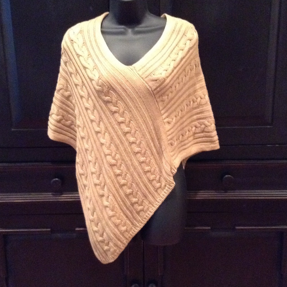 Cable-knit Sweater Poncho