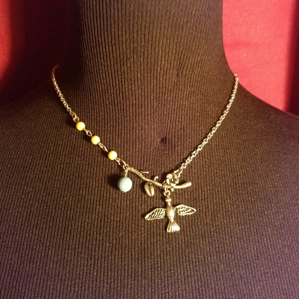 New Vintage Style Necklace