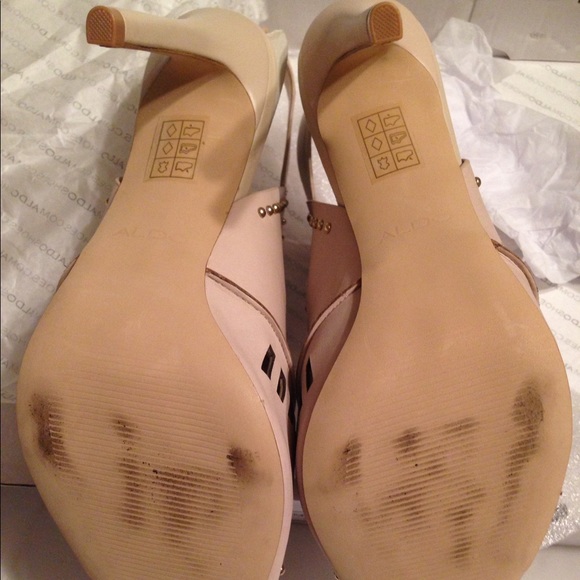 Aldo heels only worn to try on - Picture 3 of 4