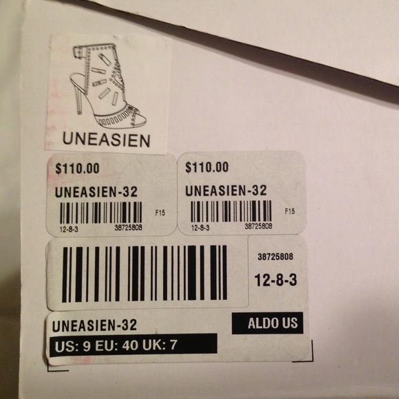 Aldo heels only worn to try on - Picture 4 of 4