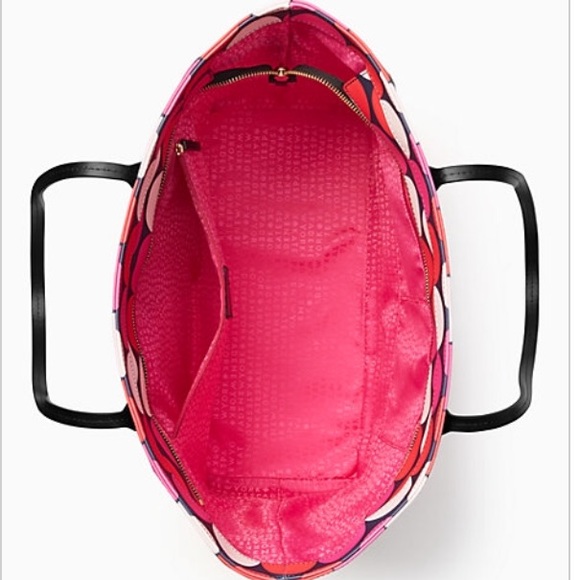 Kate Spade scalloped design Margareta tote NWT - Picture 4 of 7