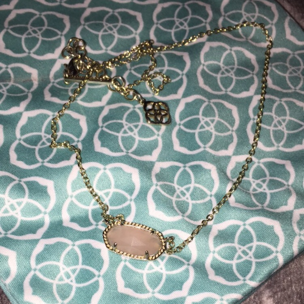 Rose quartz "Elisa" Kendra scott necklace