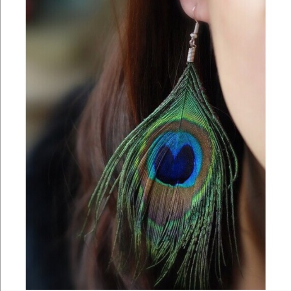 🆕 🎉HP 7/11/15🎉 Peacock Earrings