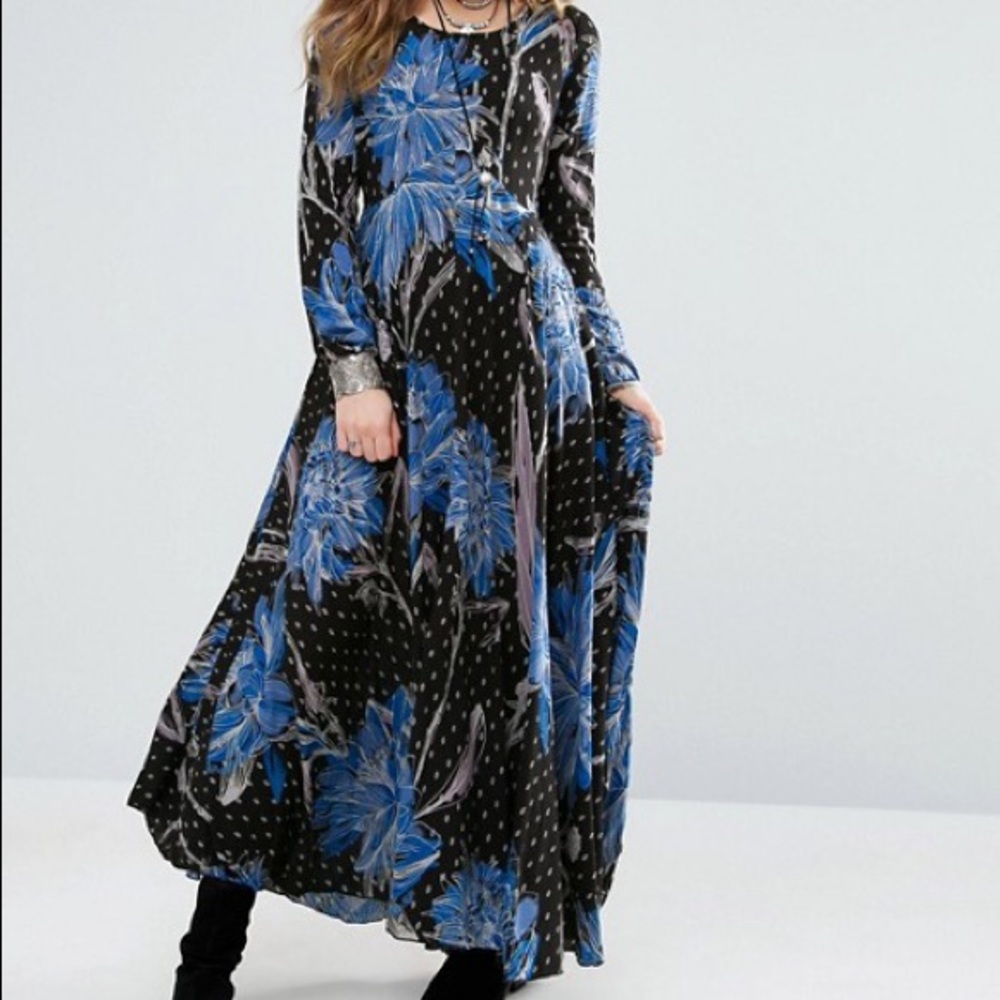 Free People First Kiss and Tell Maxi Floral Small