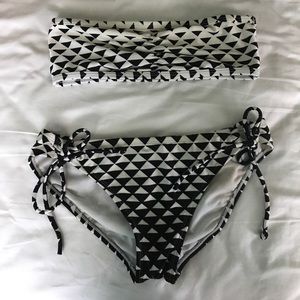 Roxy bikini set