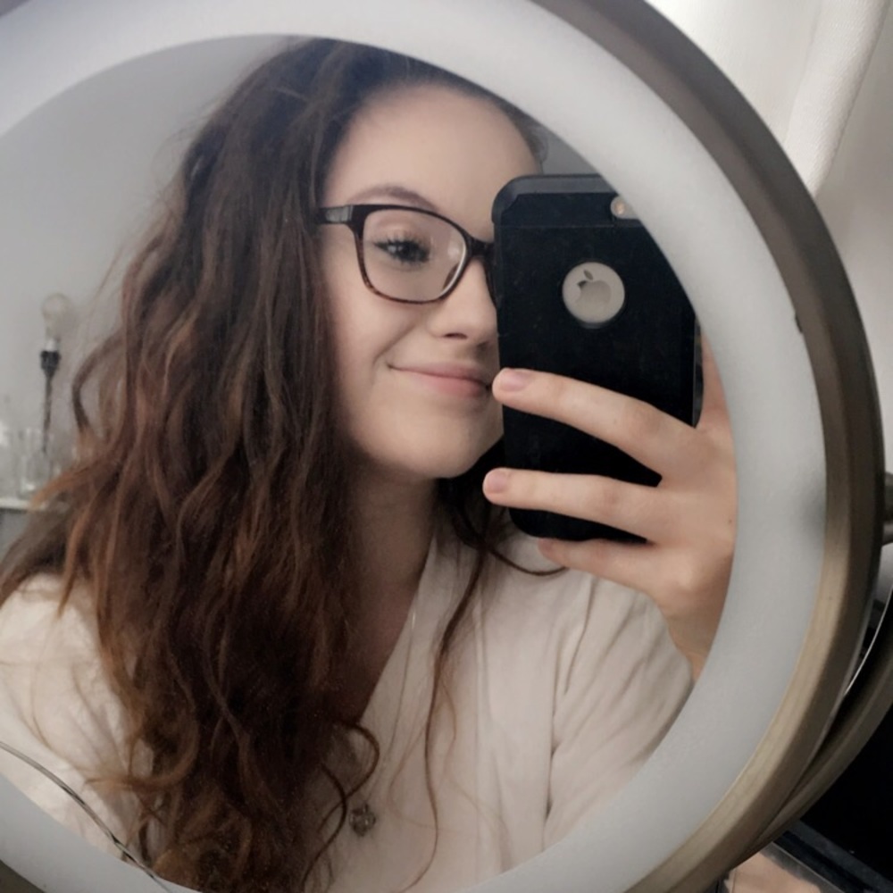 Meet your Posher, Michaela
