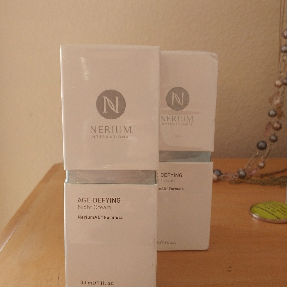Nerium night cream