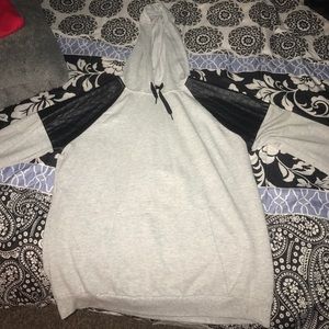sweatshirt with leather shoulders