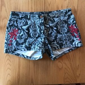 Embroidered shorts