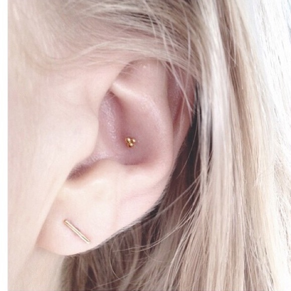 925 Sterling silver Minimal stick earring stud - Picture 2 of 4