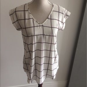 Cute Express White Blouse w Black/Maroon Checkers
