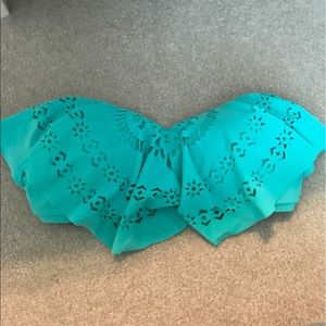 Strapless bikini top