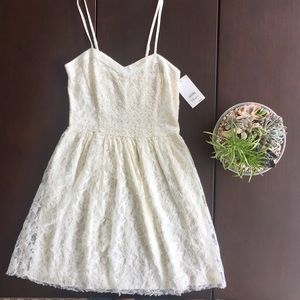 ⚡️💥FLASH SALE!! Nordstrom Lace Ivory Dress 💃👗