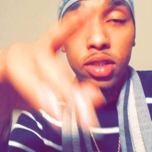 Meet your Posher, Aaron