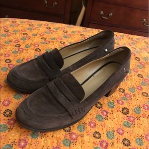 Beautiful Suede Nine West Loafers