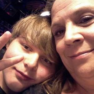 Meet your Posher, Robin