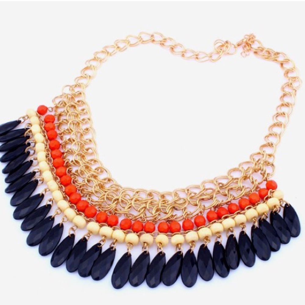 🏵BEADED LAYERED TASSEL STATEMENT NECKLACE🌼