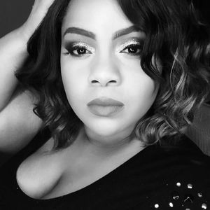 Meet your Posher, Mikella