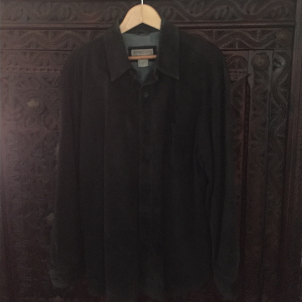 Men's XL long sleeved leather shirt