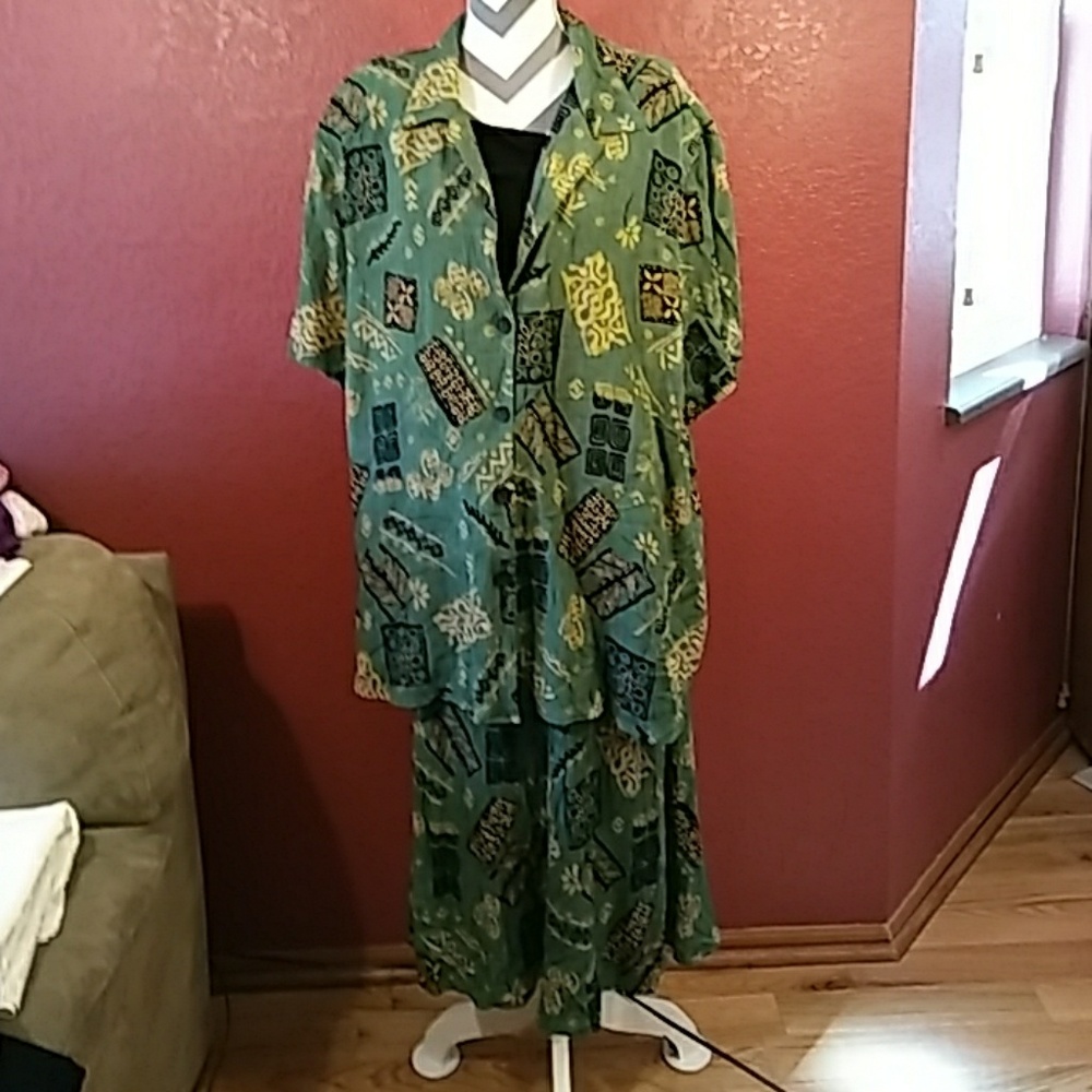 🌟C. M. Shapes casual shirt and skirt set, size 3X